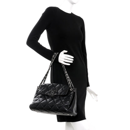 Chanel Calfskin Double Stitch Large Hamptons Flap Bag Black 2 of 16