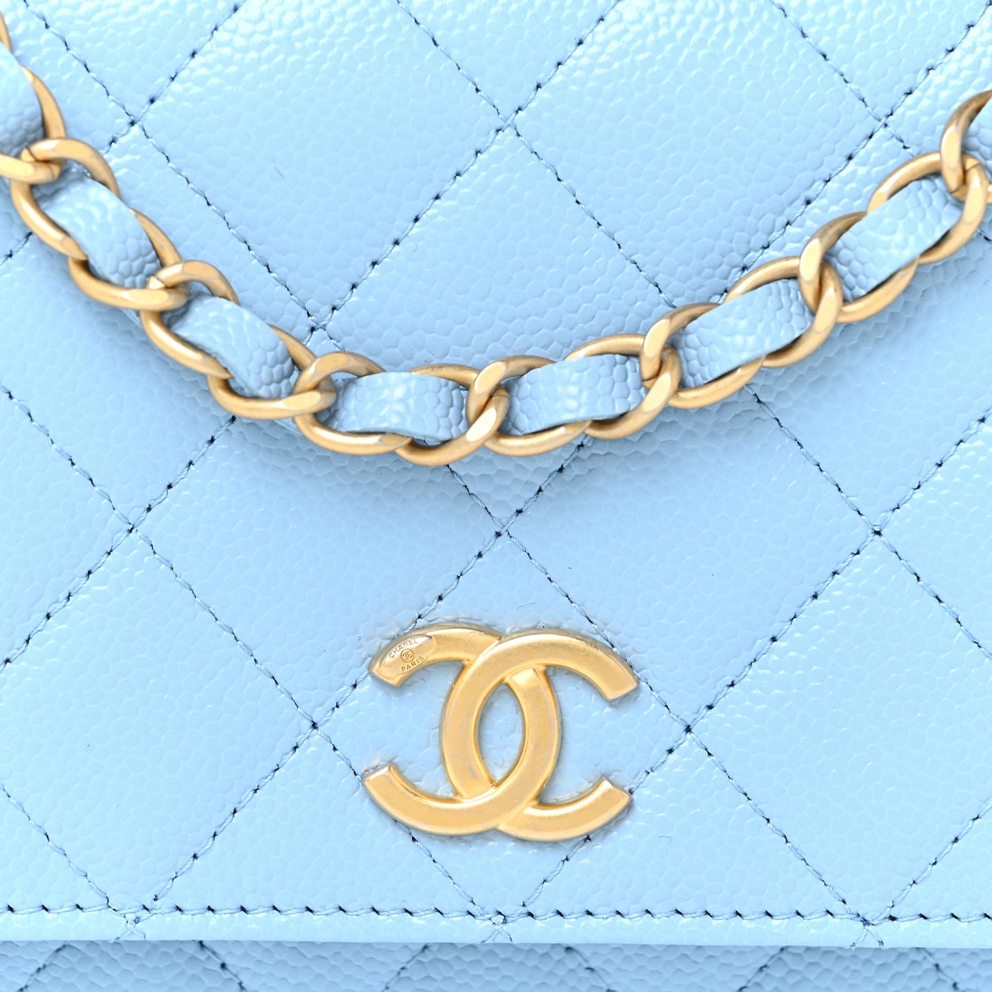 Shiny Caviar Quilted Pick Me Up Wallet On Chain WOC Blue