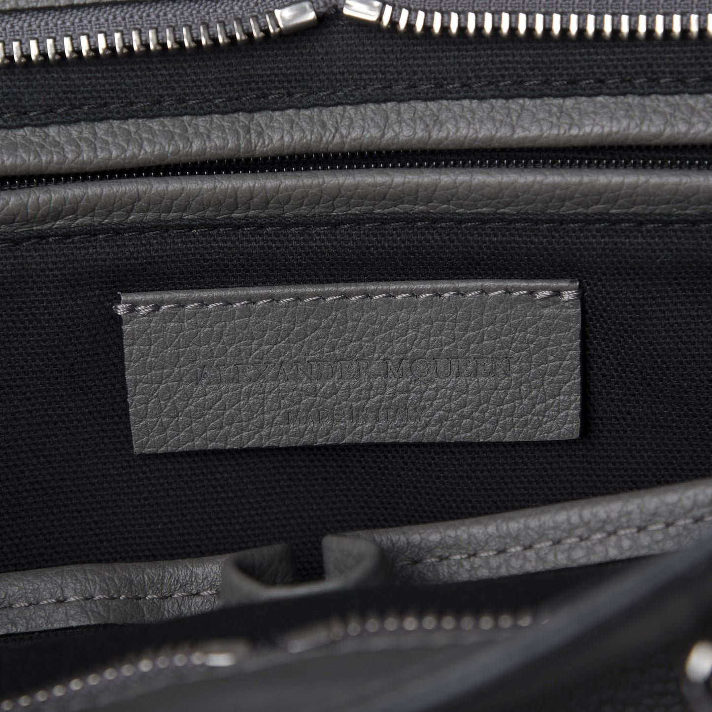 Pebbled Calfskin Small Skull Padlock Zip Around Tote Dark Grey