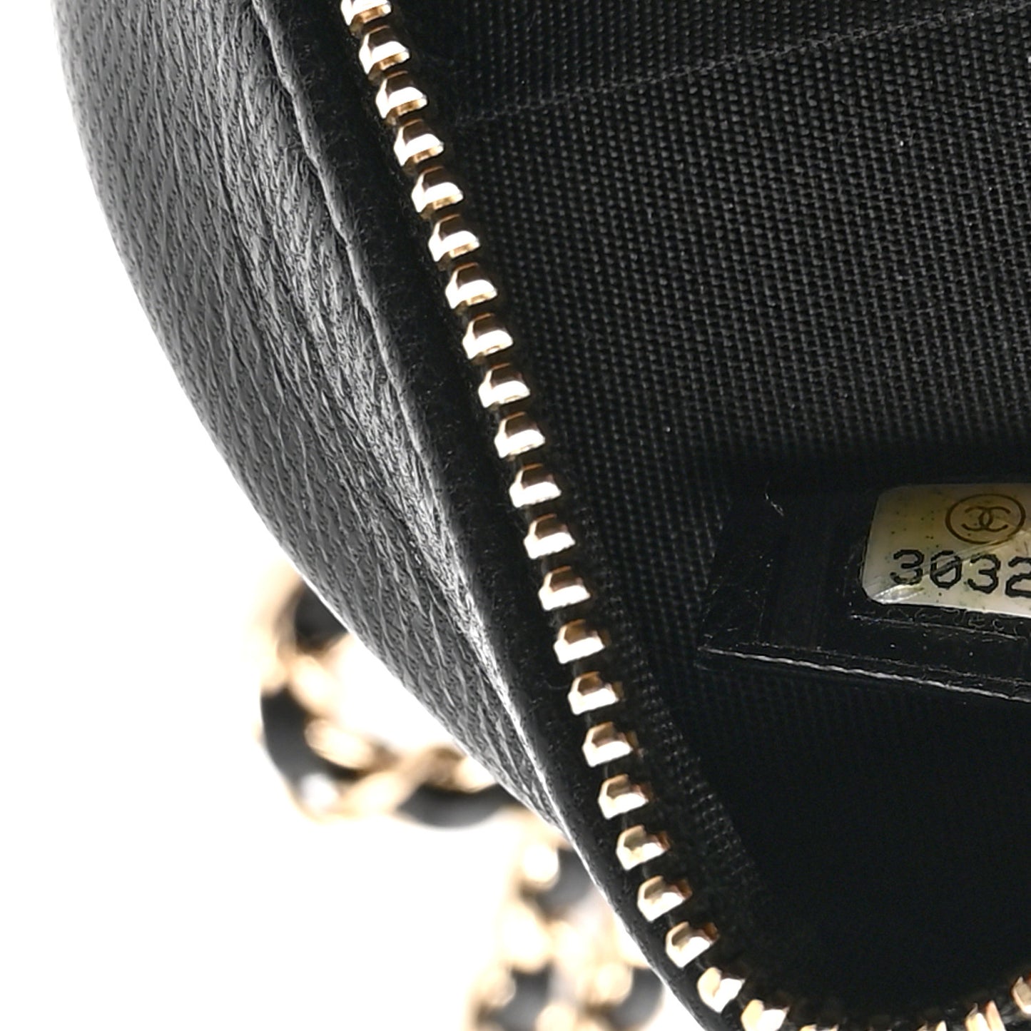 Calfskin Round Clutch With Chain Black
