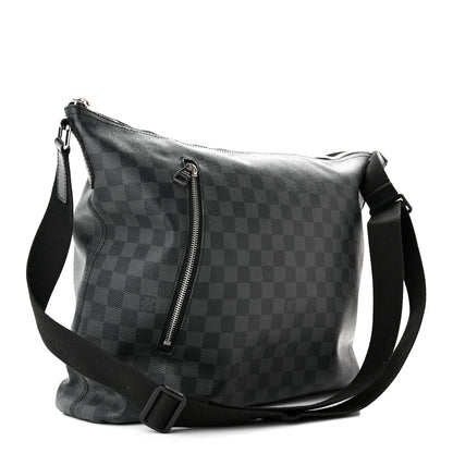 Louis Vuitton Damier Graphite Mick GM 3 of 13