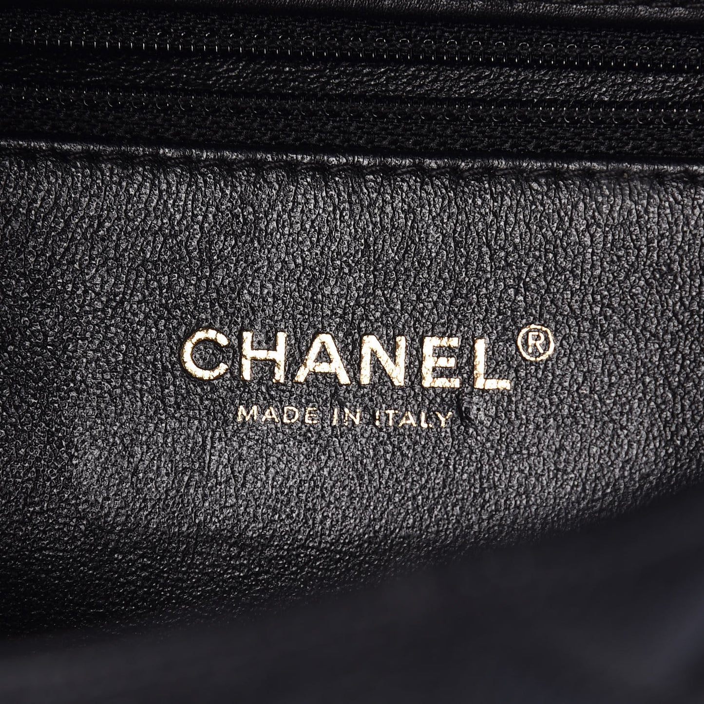 Caviar Quilted Medium CC Filigree Flap Black