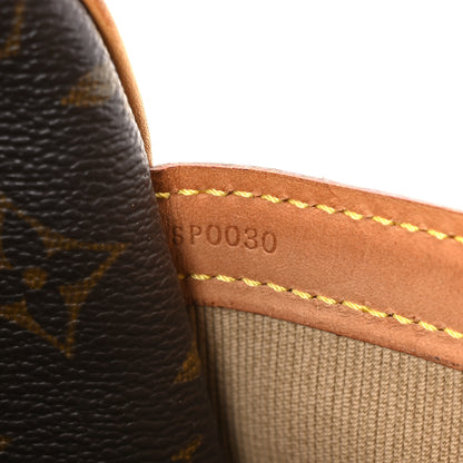 Louis Vuitton Monogram Reporter PM 6 of 10