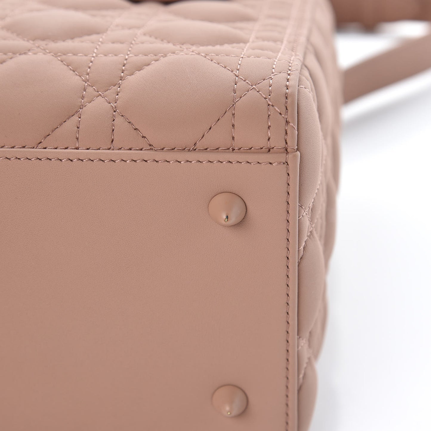 Ultra Matte Calfskin Cannage Medium Lady Dior Beige