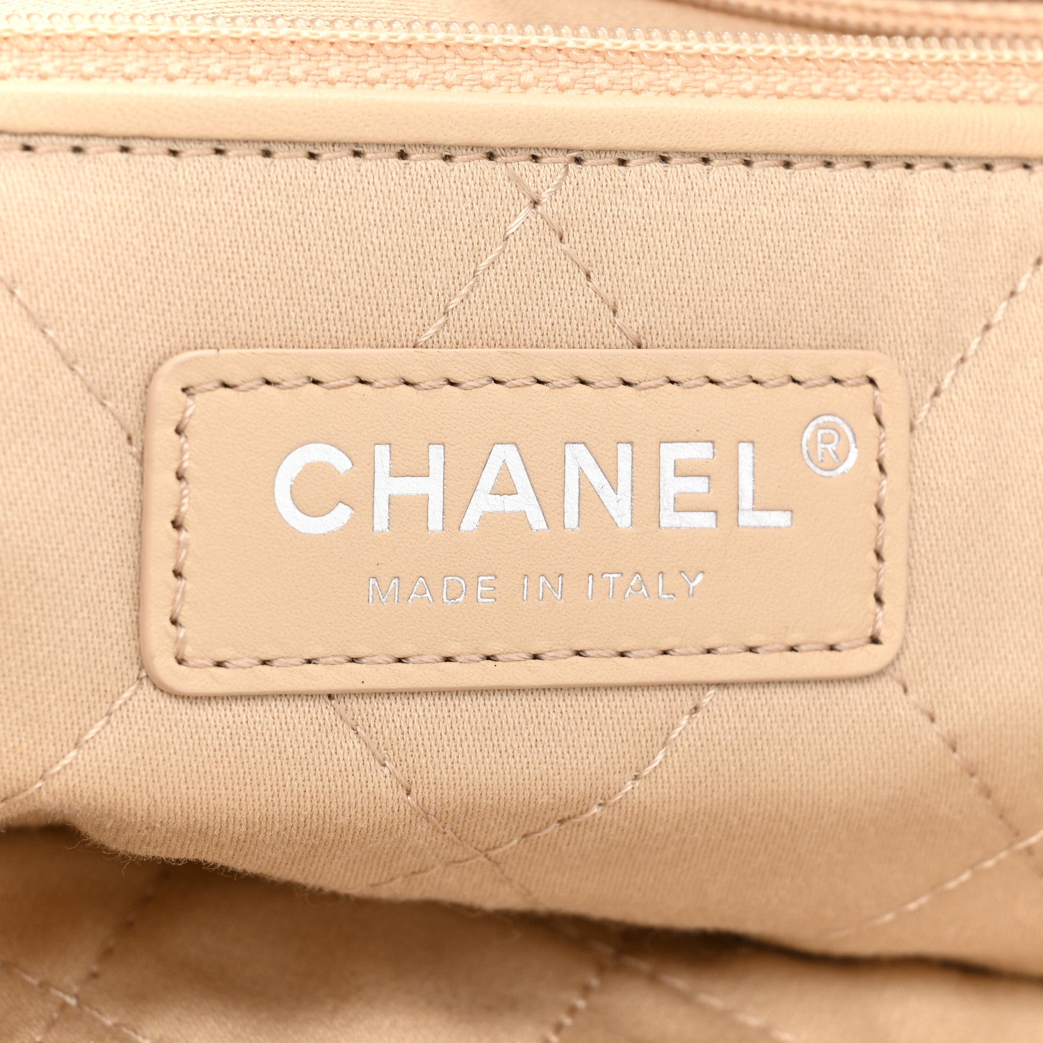 Chanel Shiny Calfskin Quilted Chanel 22 Backpack White Black 7 of 9