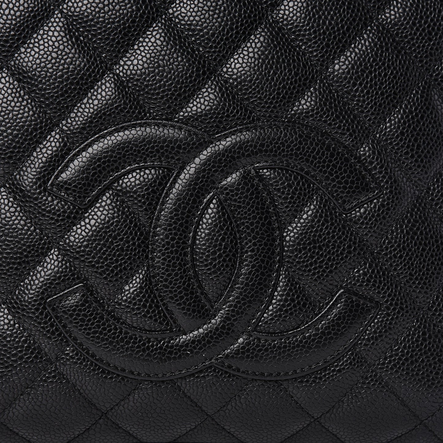 Caviar Quilted Petit Shopping Tote PST Black