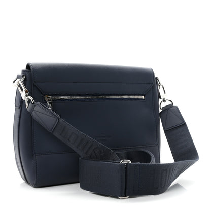 Louis Vuitton Calfskin Aerogram Takeoff Messenger Blue 3 of 9