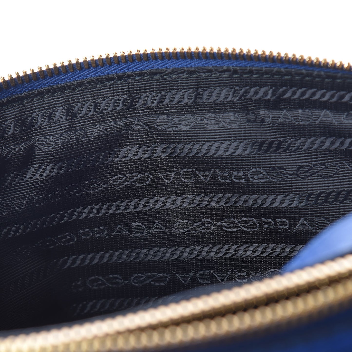 Vitello Phenix Camera Crossbody Royal