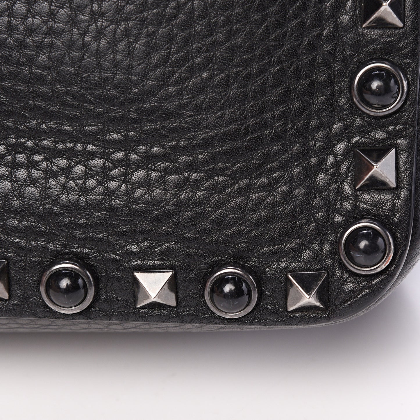 Grained Calfskin Onyx Rockstud Rolling Camera Crossbody Bag Black