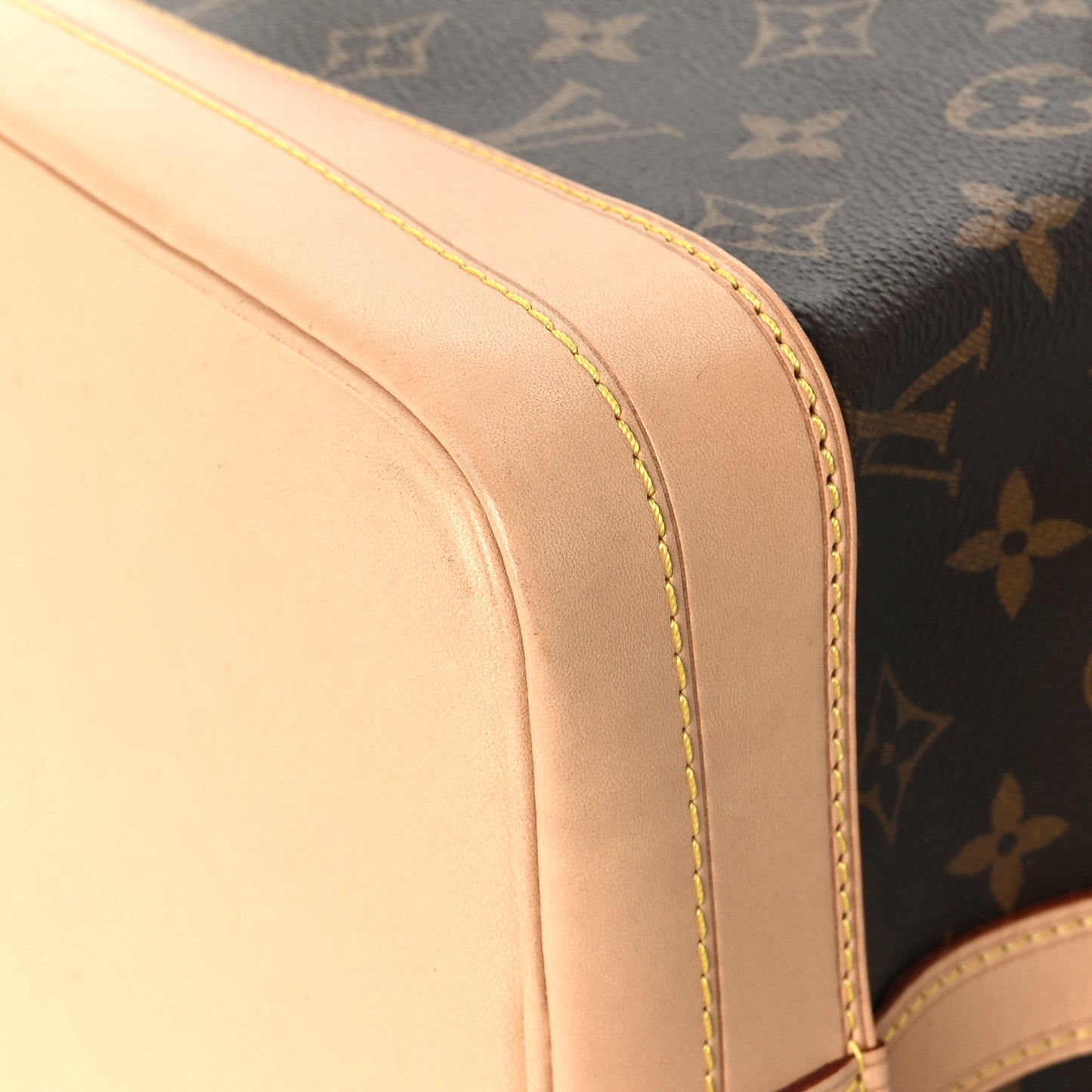 Monogram Noe
