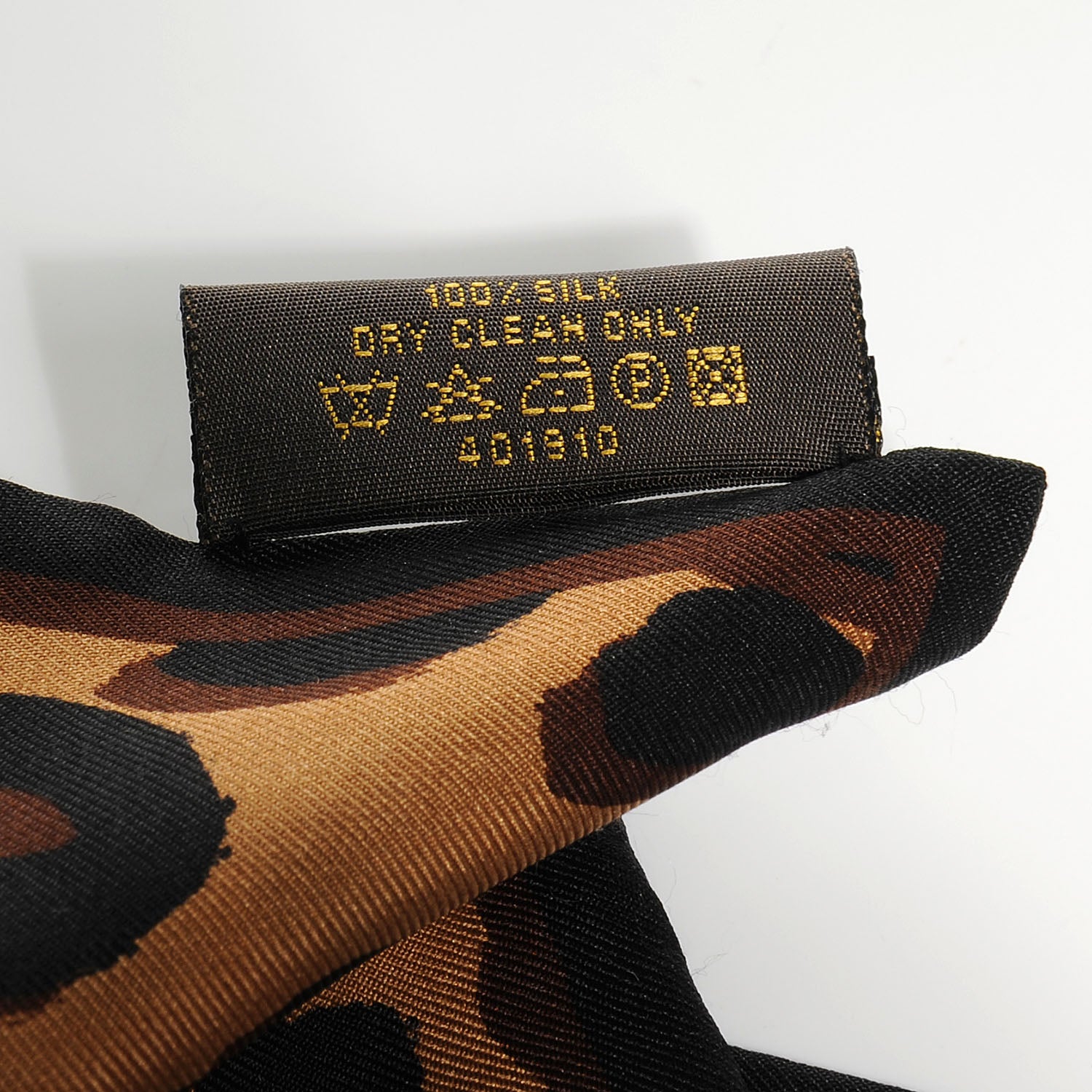 Louis Vuitton Silk Leopard Bandeau Scarf Marron 6 of 6