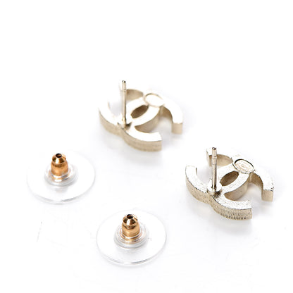Chanel Pearl CC Earrings Gold 3 of 5