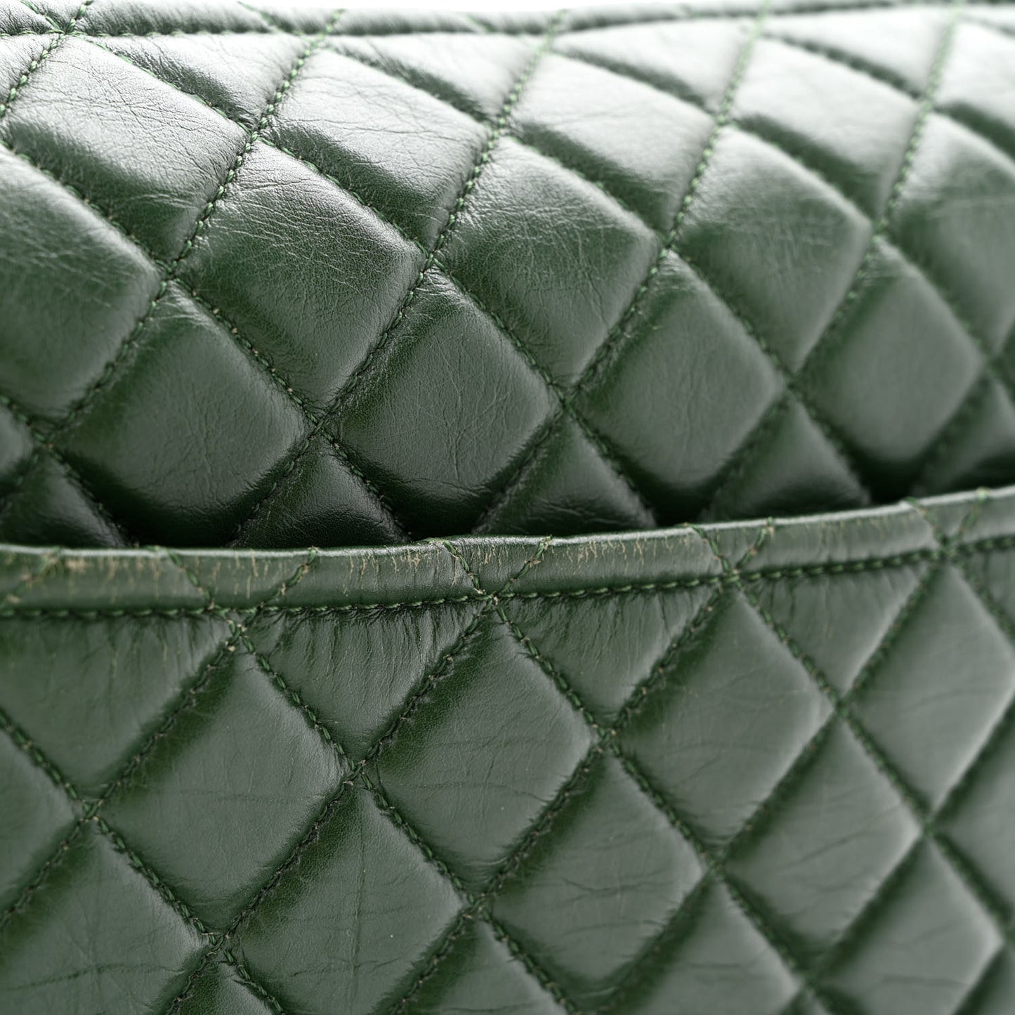 Aged Calfskin Quilted Large Working Vibe Camera Case Khaki