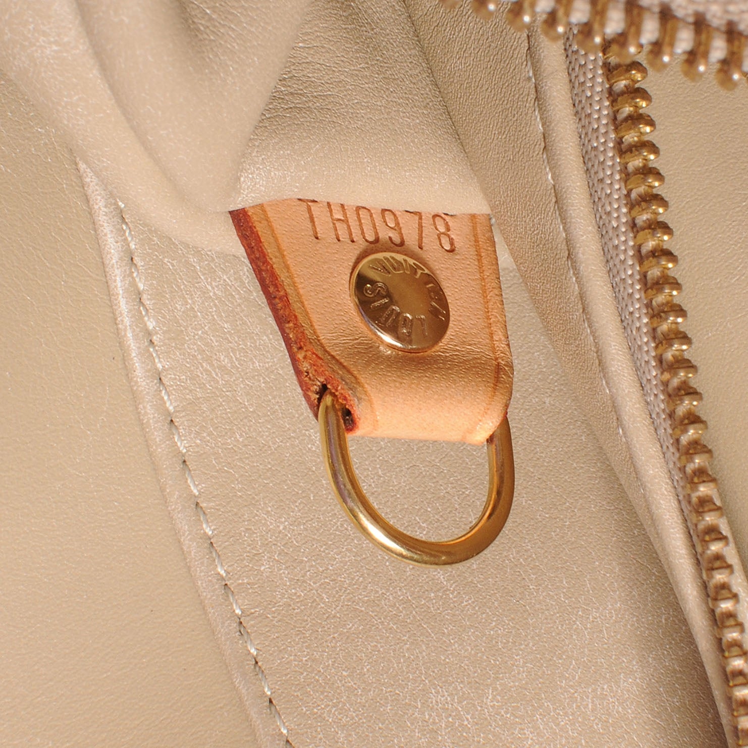 Louis Vuitton Vernis Houston Beige 9 of 9