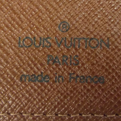 Louis Vuitton Monogram Passport Cover 6 of 7