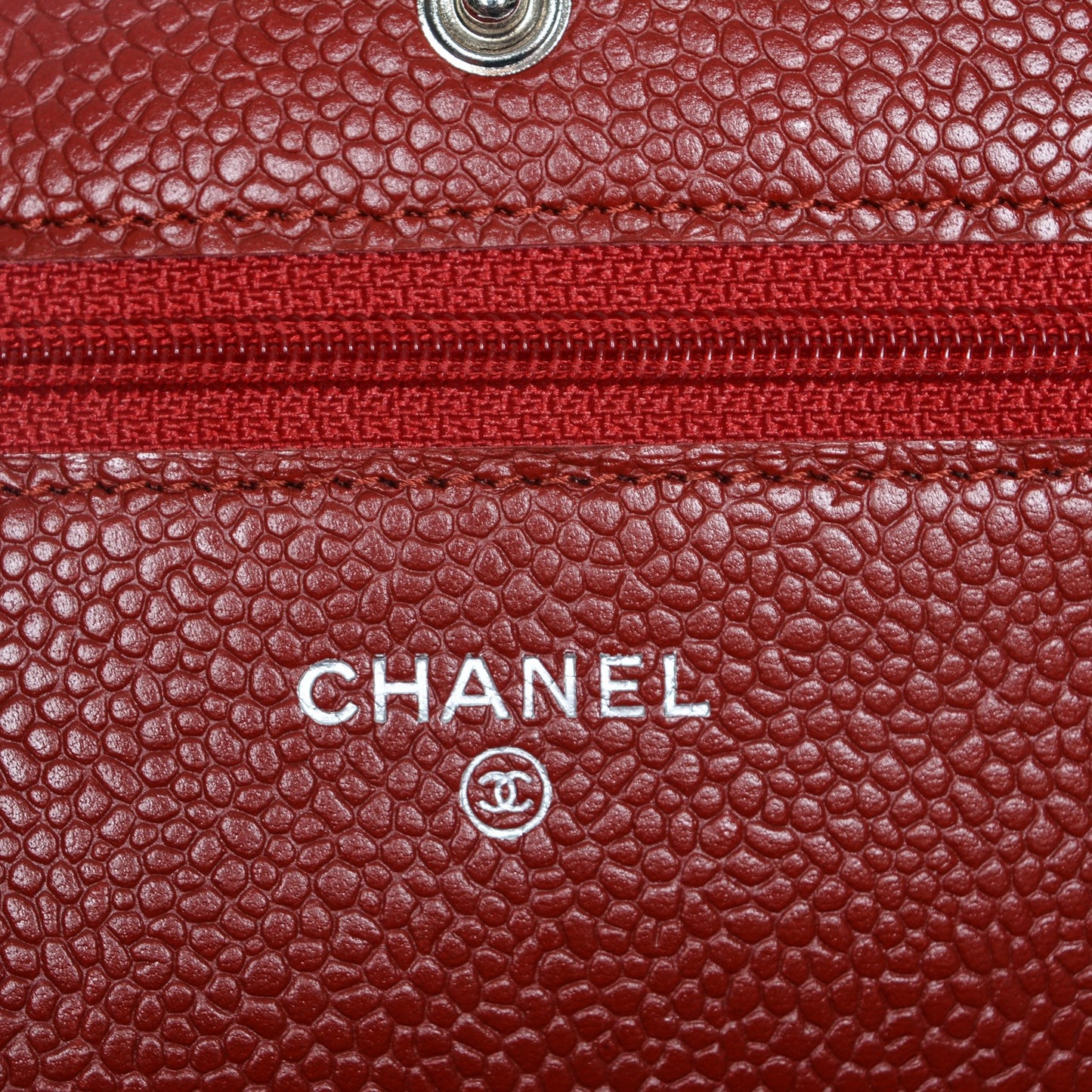 Caviar Quilted Wallet On Chain WOC Red