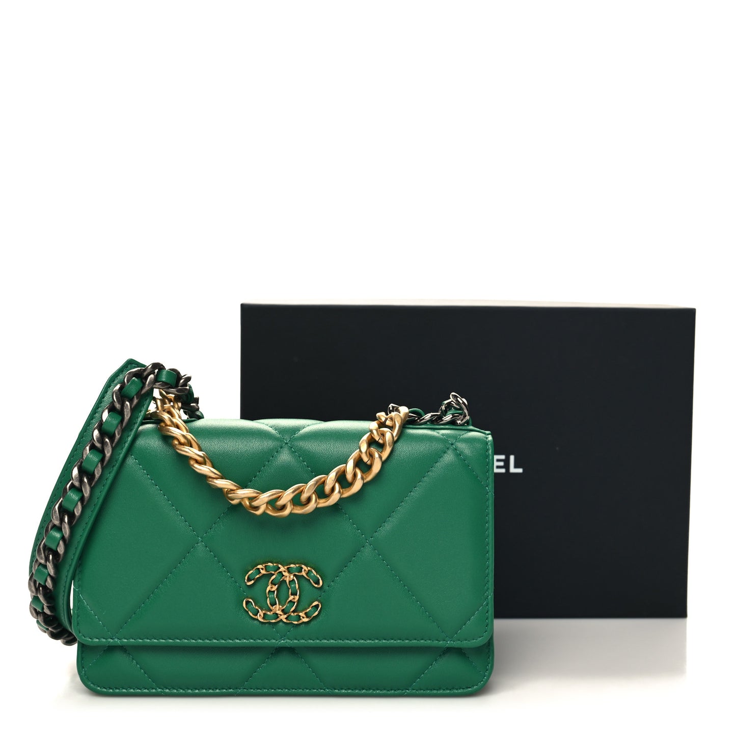 Lambskin Quilted Chanel 19 Wallet On Chain WOC Green