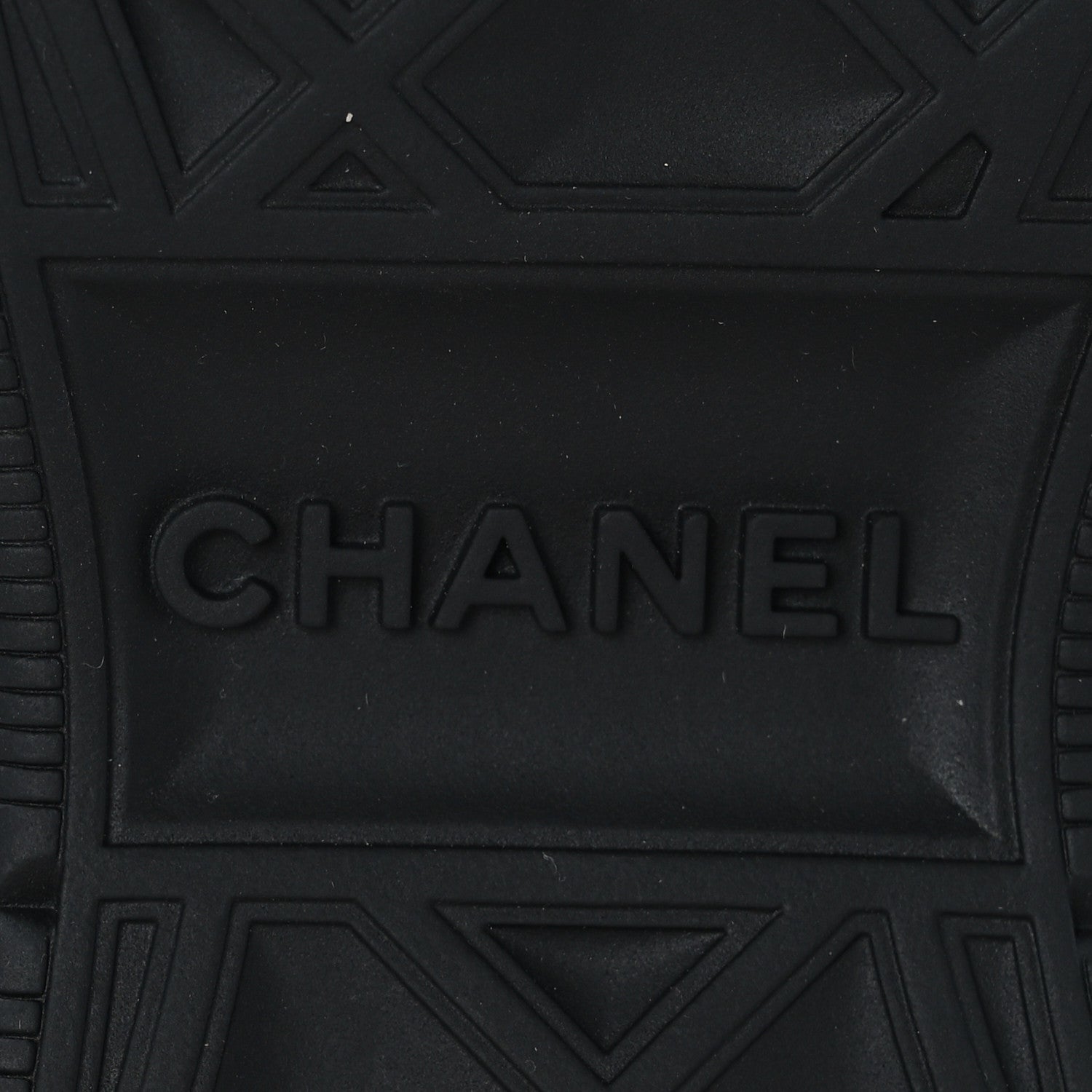 Chanel Velvet Calfskin Mixed Fibers CC Sneakers 37 Ivory Black 7 of 7