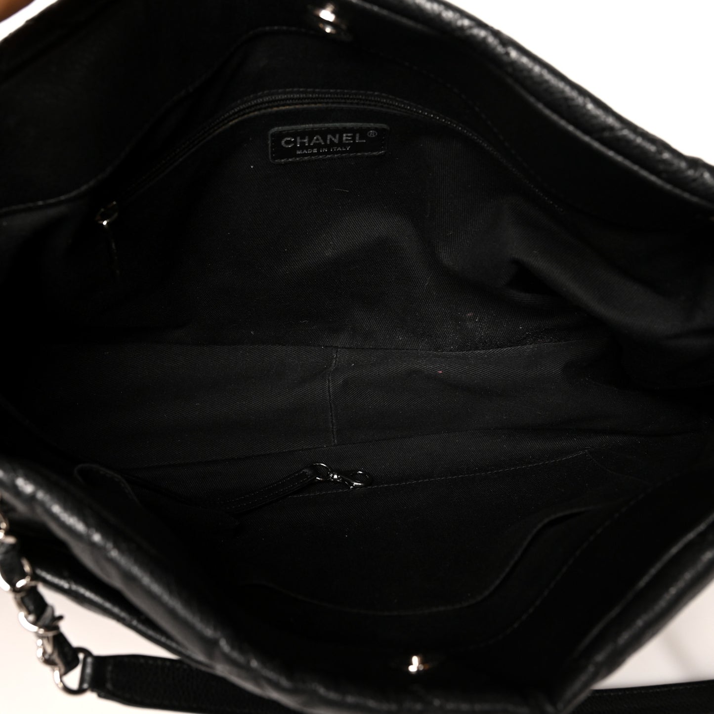 Caviar Quilted CC Timeless Soft Tote Black
