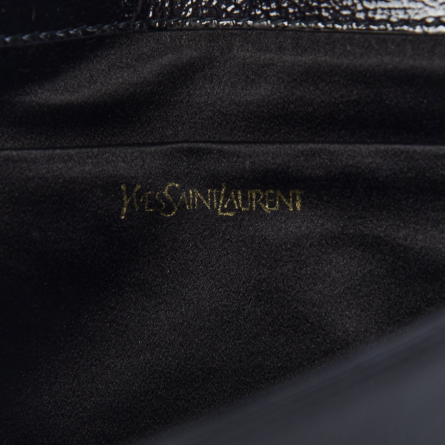 Saint Laurent Textured Patent Monogram Large Belle De Jour Clutch Black 6 of 12
