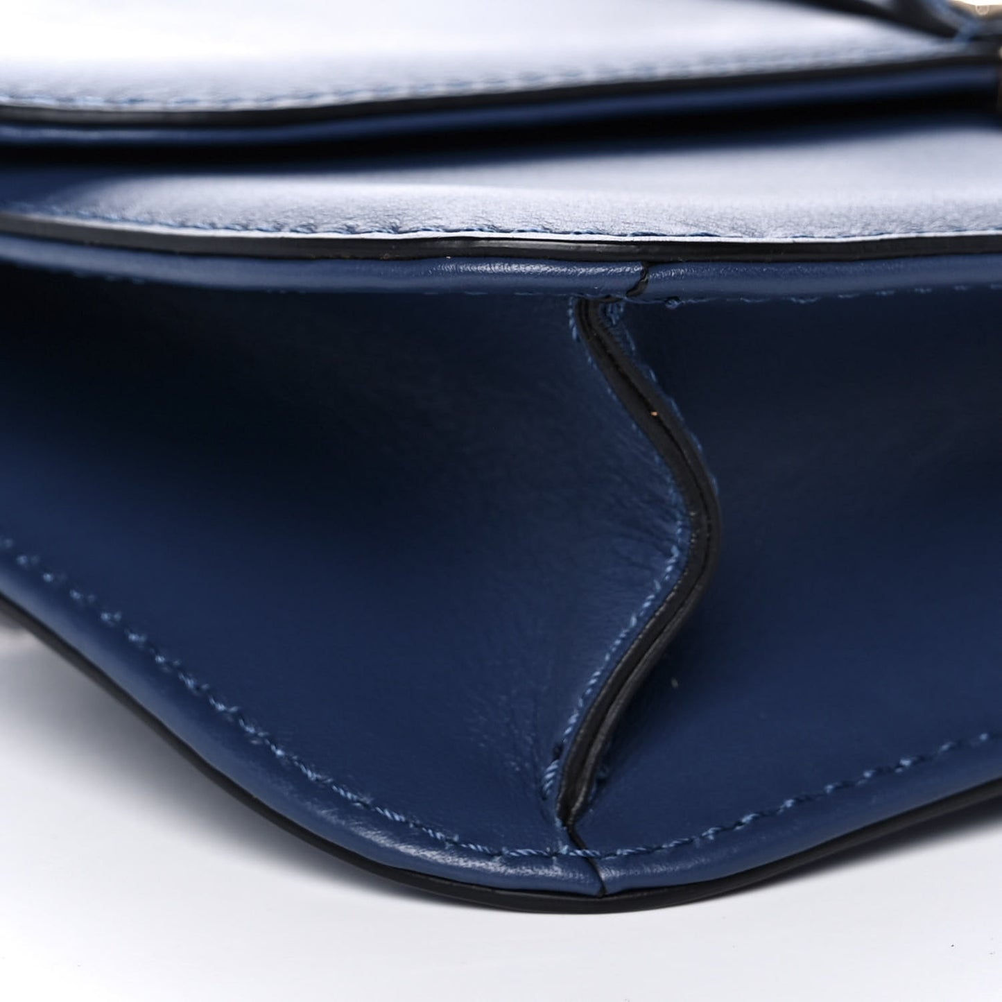 Vitello Medium Glam Lock Rockstud Flap Indigo
