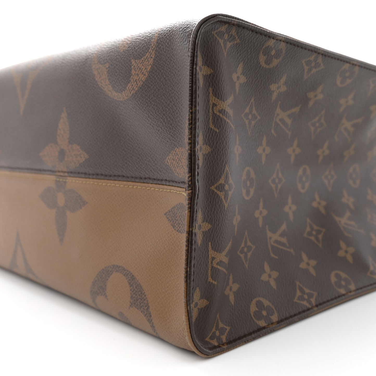 Reverse Monogram Giant Onthego GM