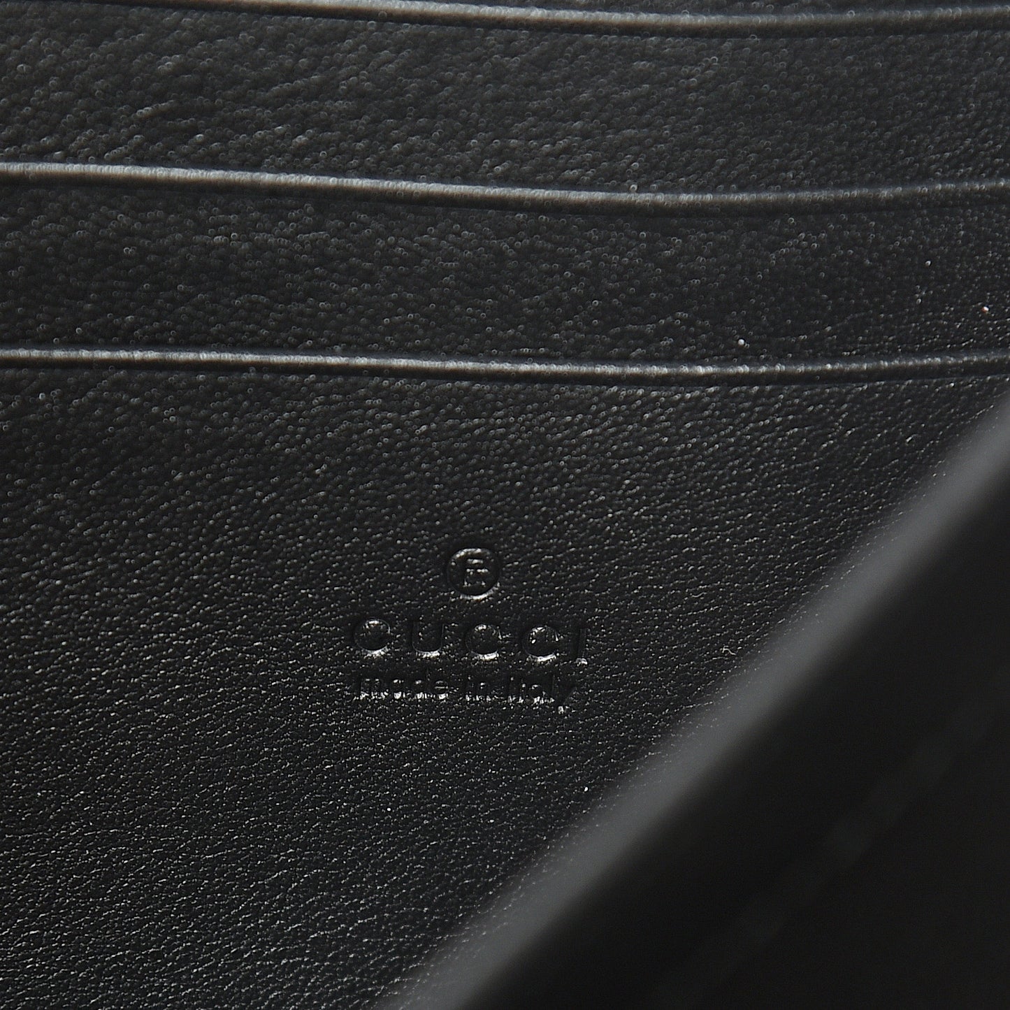 Velvet Matelasse GG Marmont Chain Wallet Black