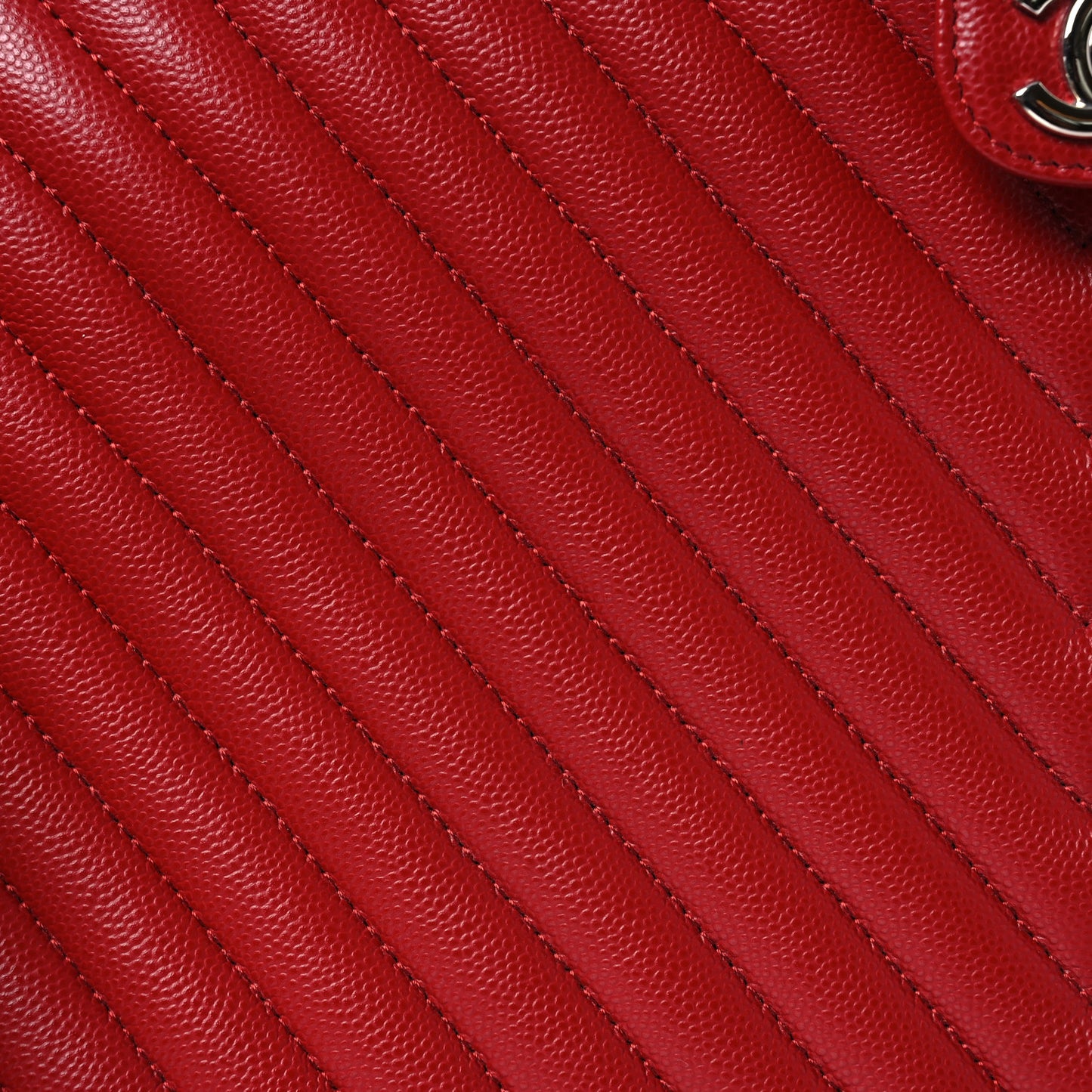 Caviar Chevron Quilted Framed Clutch Red