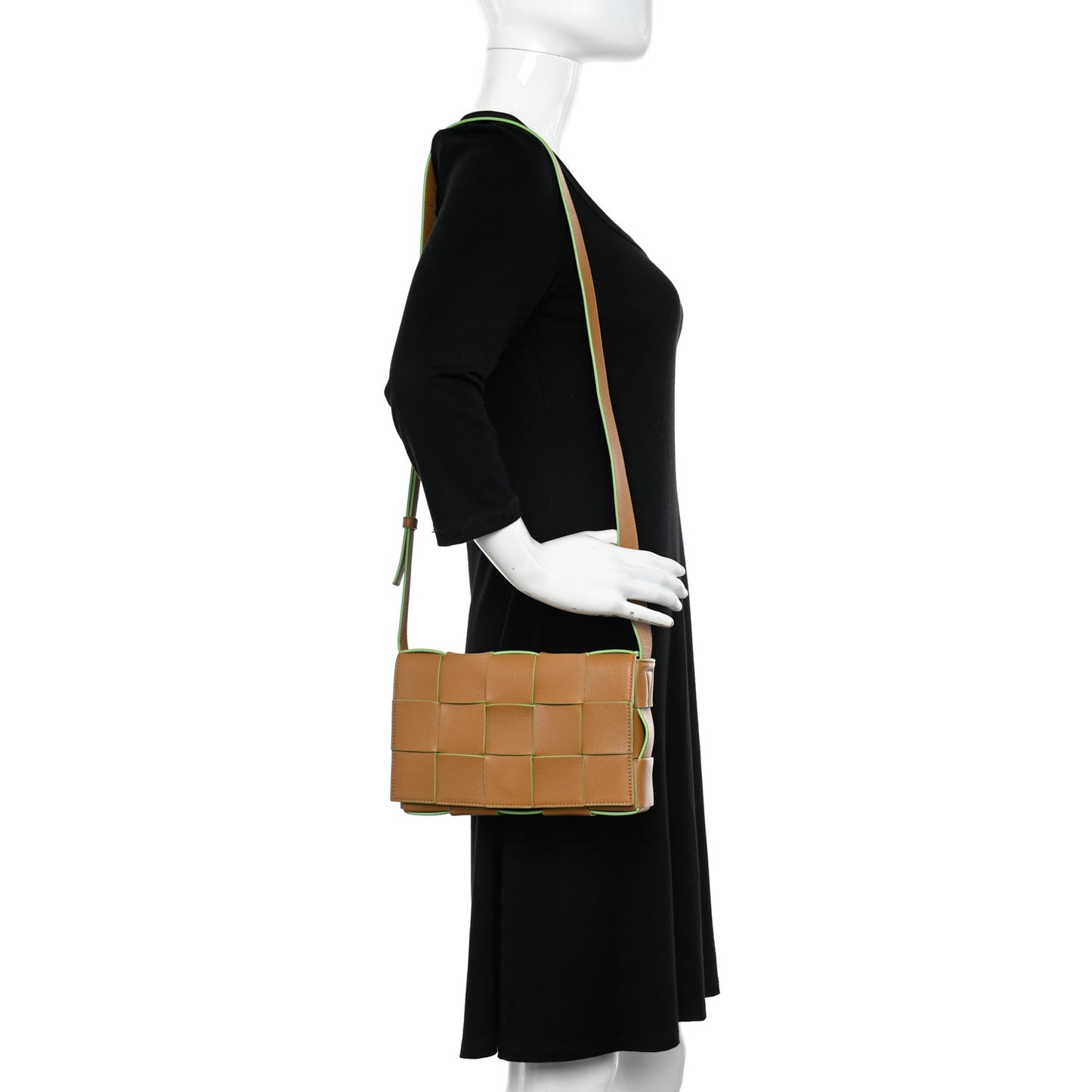 Grained Calfskin Maxi Intrecciato Cassette Crossbody Bag Caramel Pistachio
