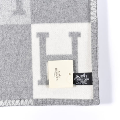 Hermes Wool Cashmere Avalon III Blanket Ecru Gris Clair 3 of 3