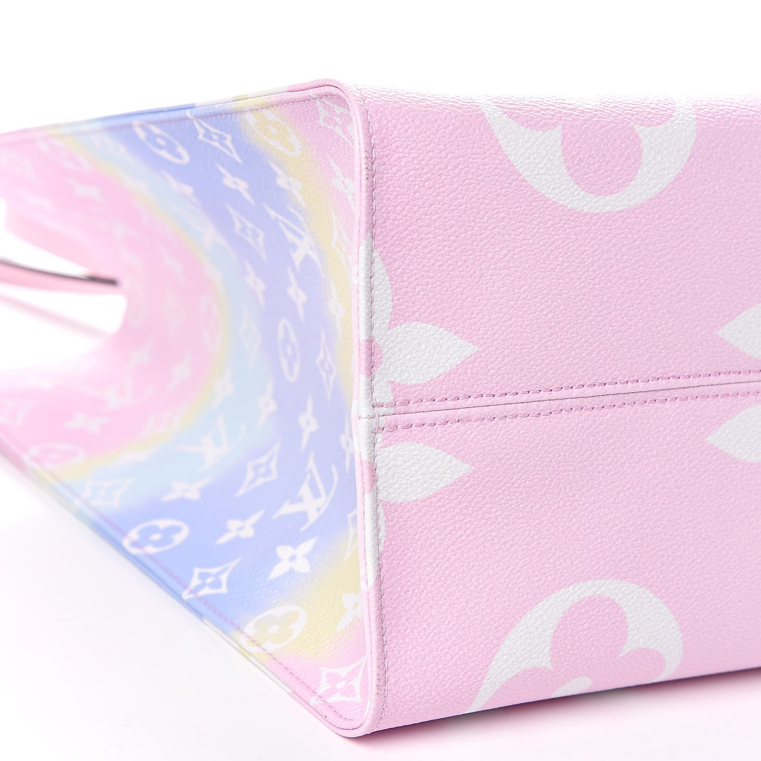 Louis Vuitton Monogram Escale Onthego GM Pastel 8 of 11