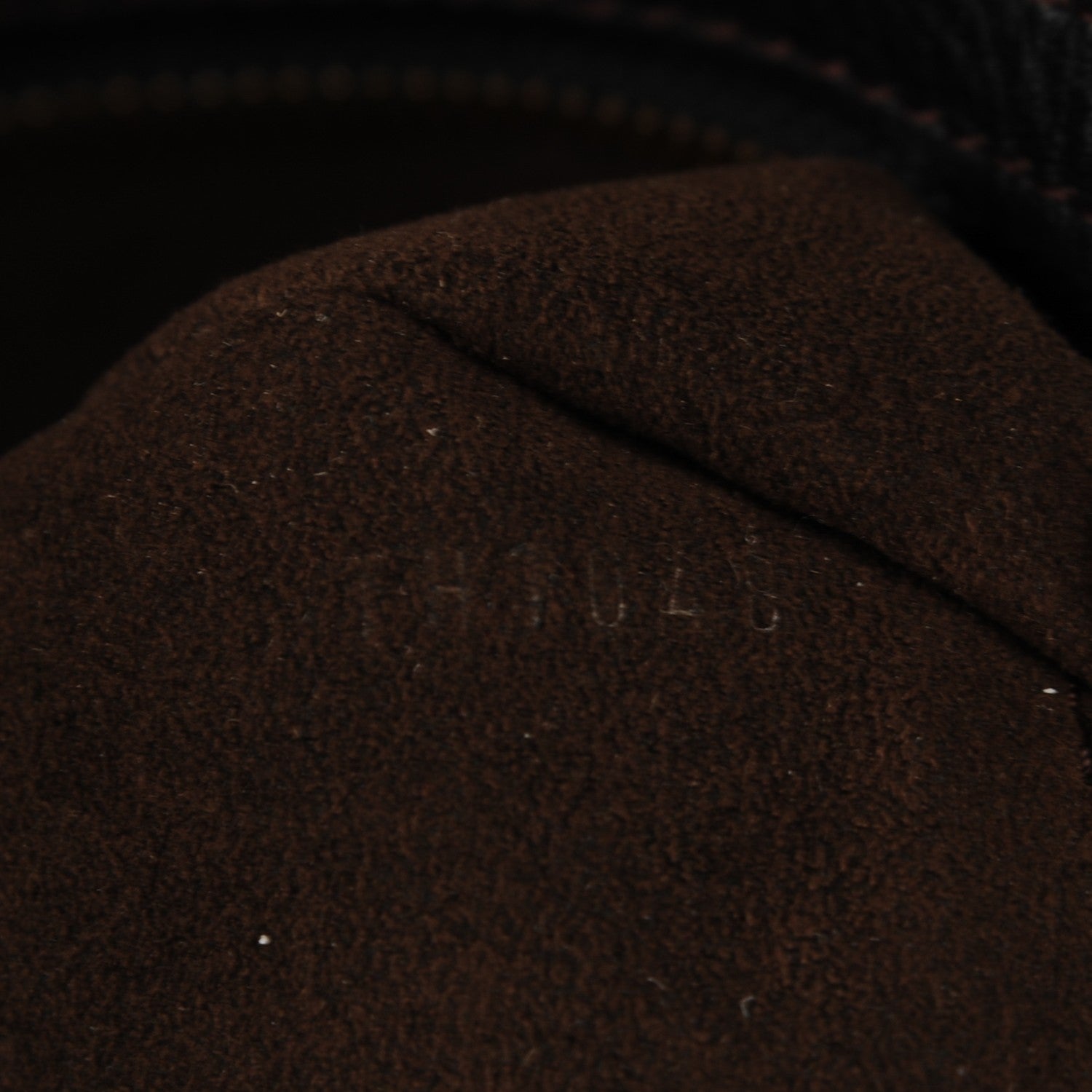 Louis Vuitton Mahina XL Black 7 of 7