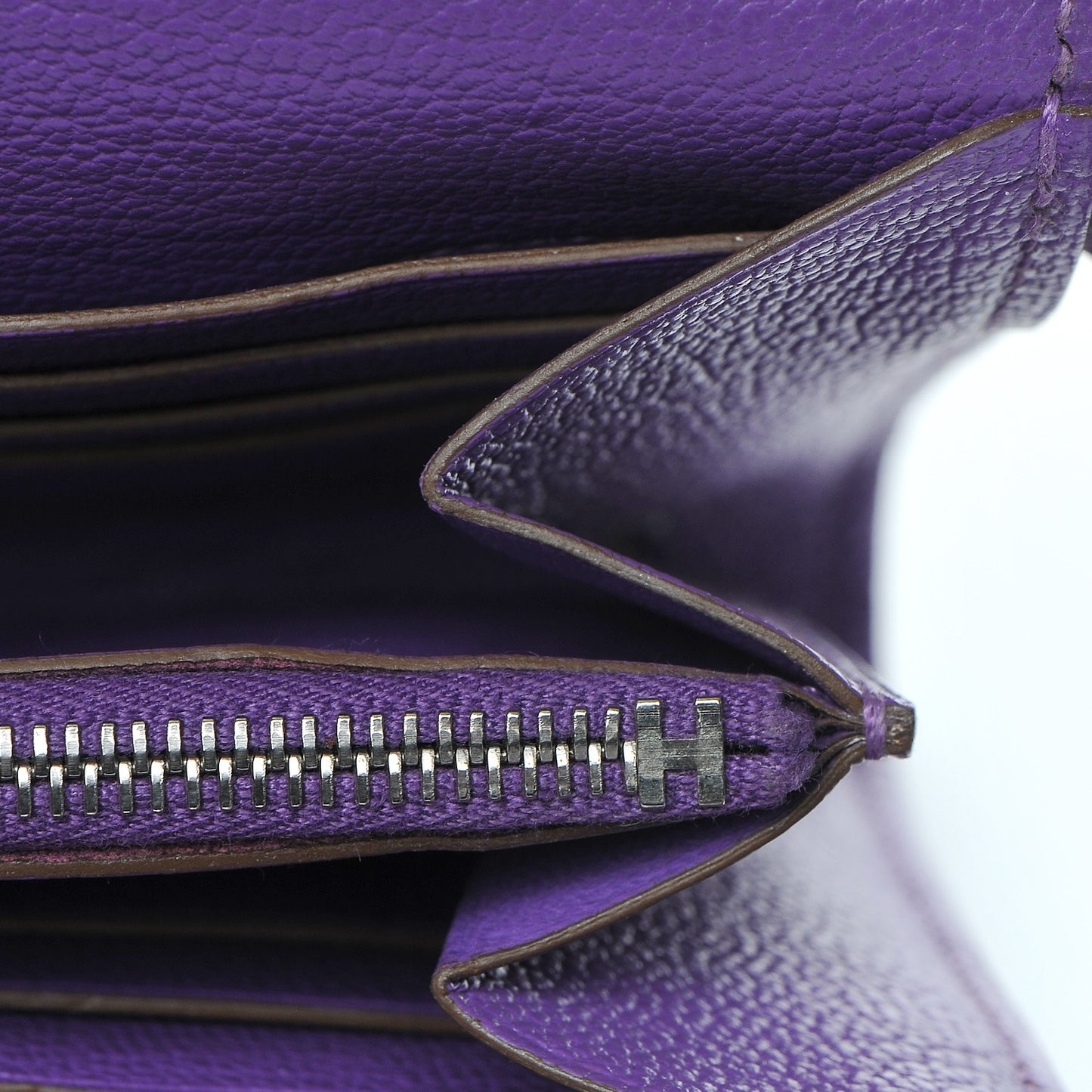 Chevre Mysore Kelly Longue Wallet Parme