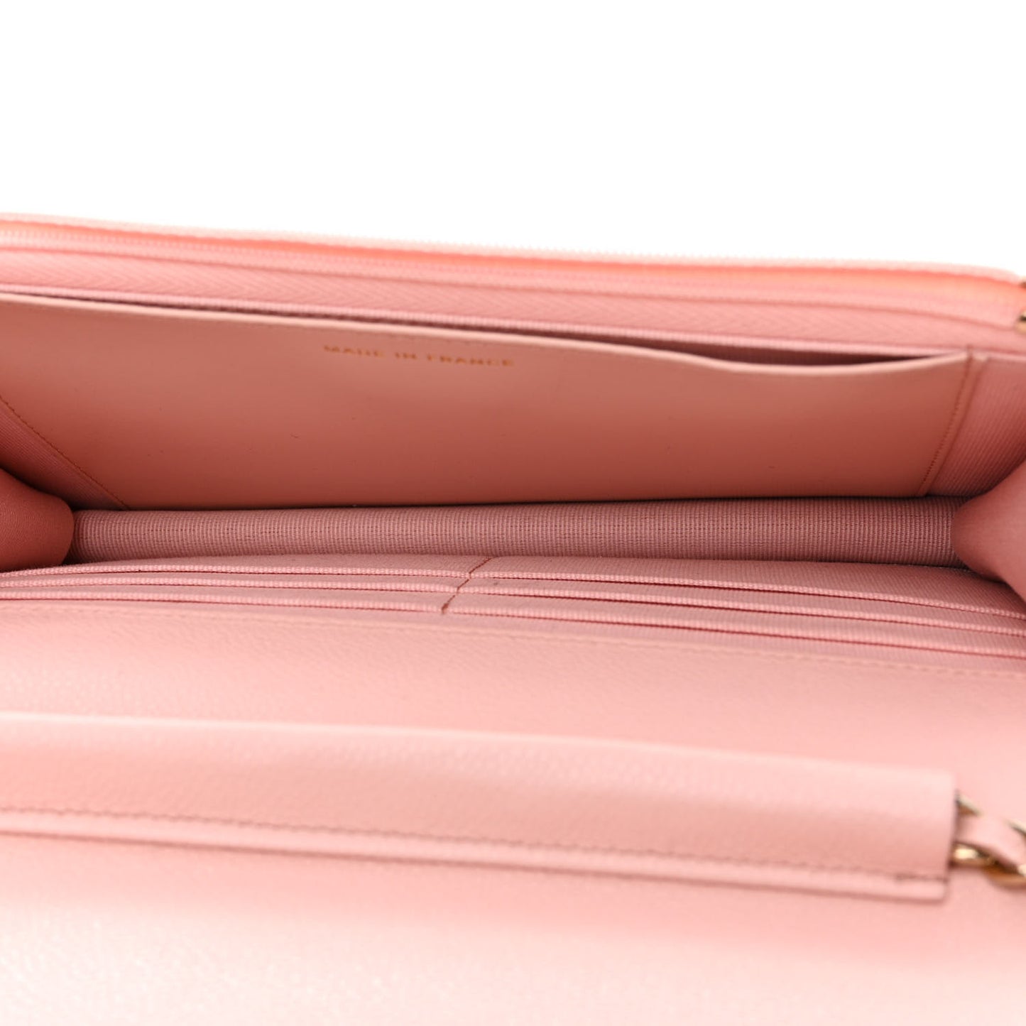 Caviar Quilted Wallet on Chain WOC Light Pink