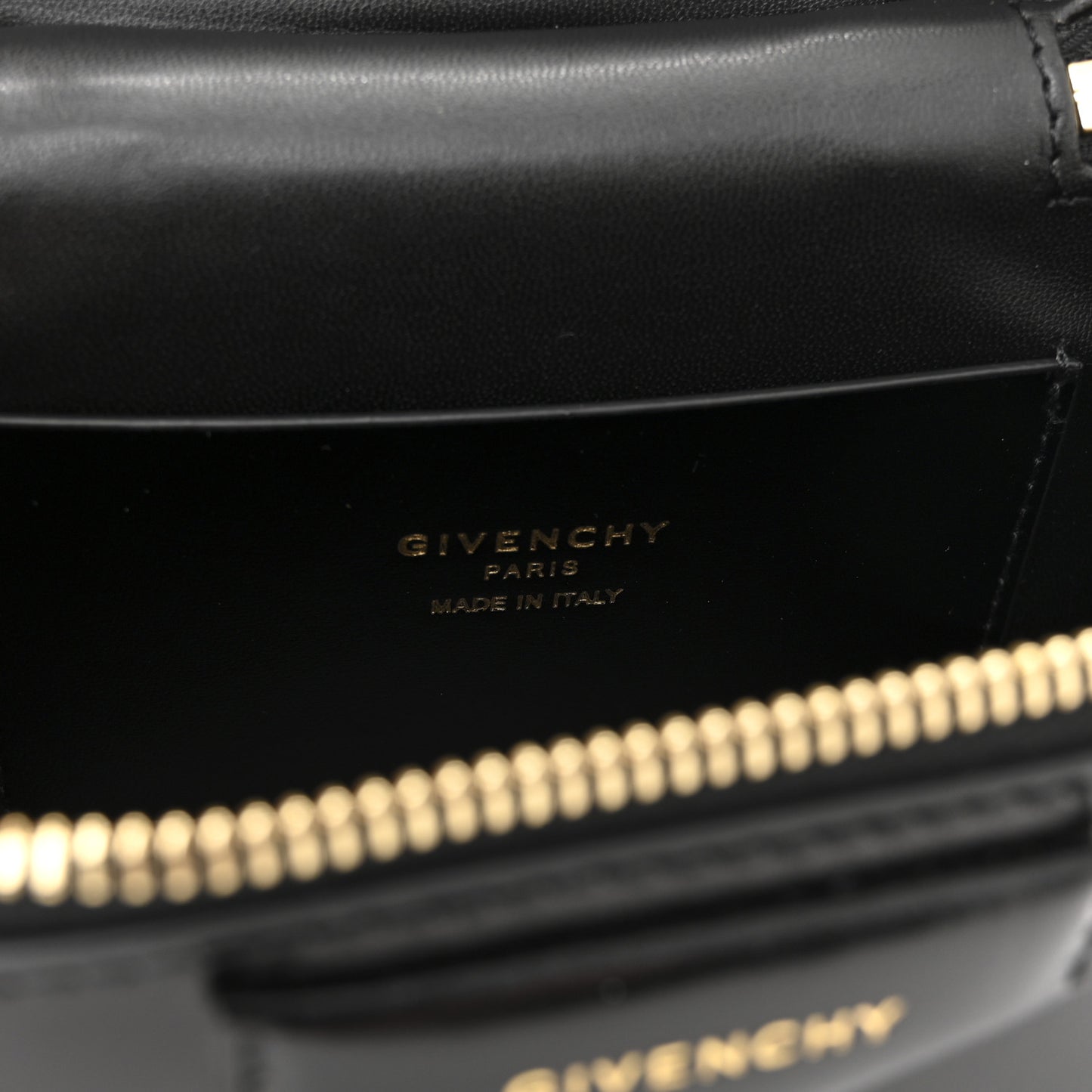 Box Calfskin Antigona Vanity Bag With Chain Black