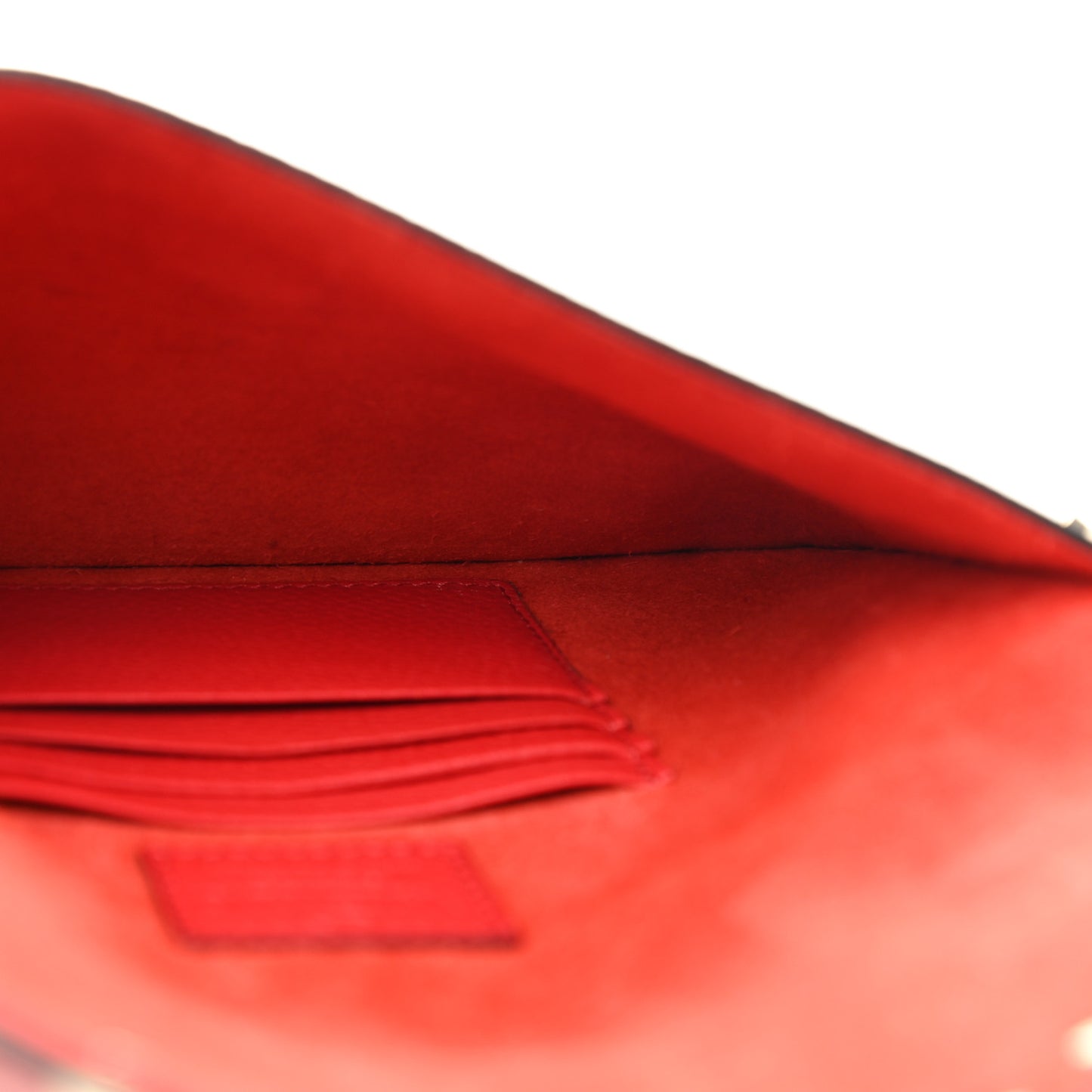Pebbled Calfskin Medium Rockstud Envelope Flat Wristlet Pouch Rouge Pur