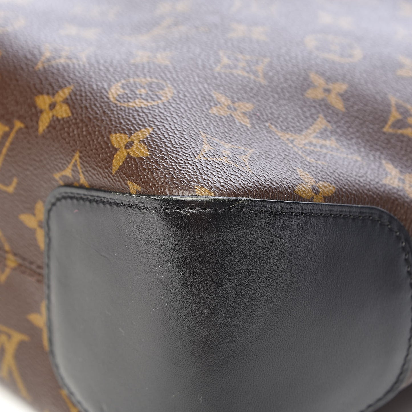 Monogram Macassar Torres Messenger