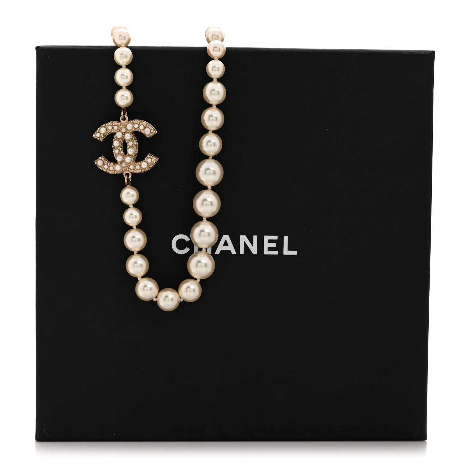 ぱーる。ページ Chanel Pearl CC 100th Anniversary Necklace Light Gold 1842868