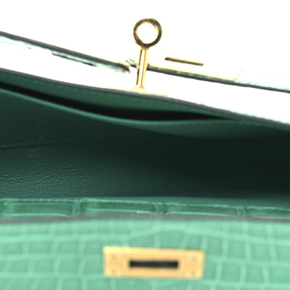 Hermes Shiny Porosus Crocodile Kelly Cut Pochette Vert Jade 5 of 12