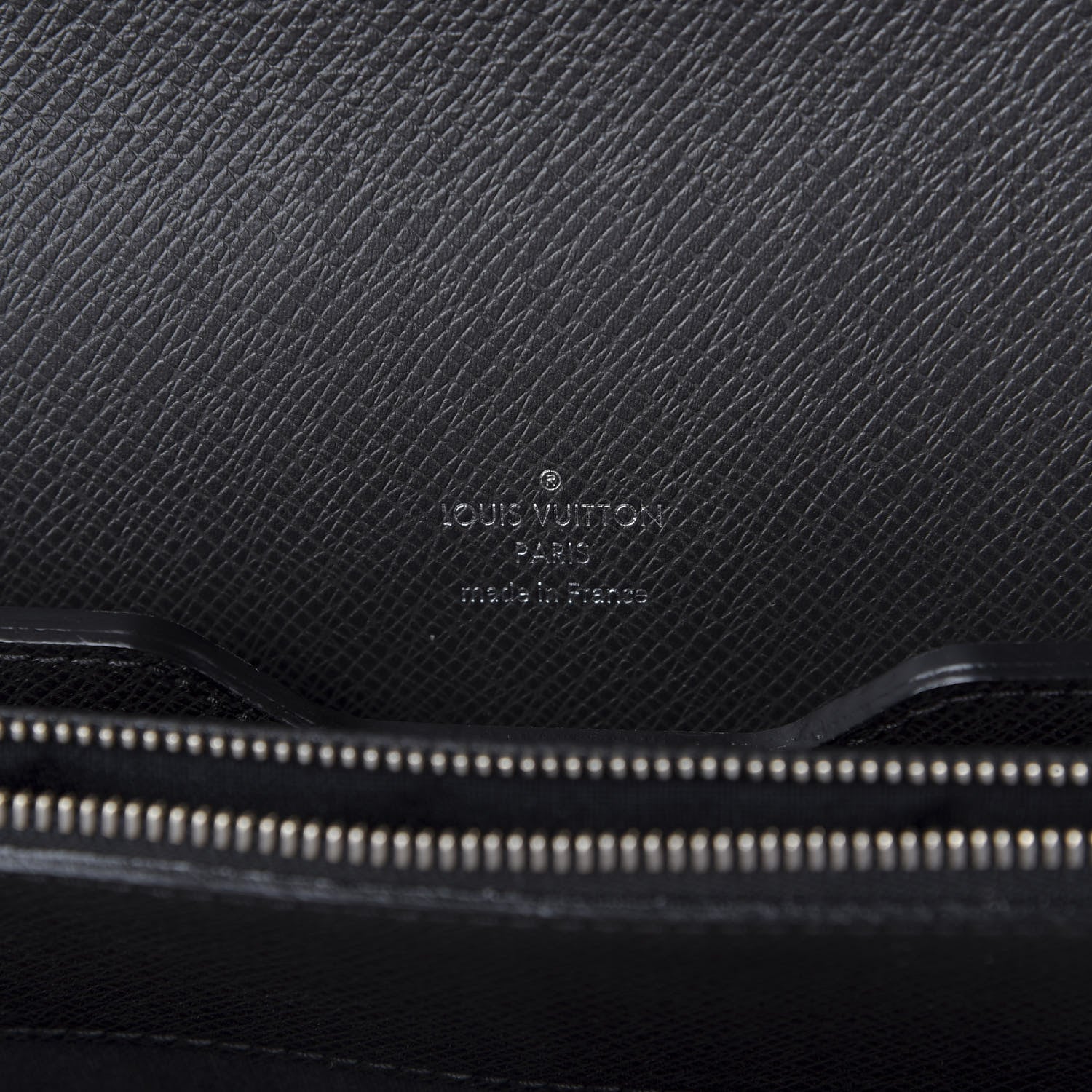 Louis Vuitton Taiga Neo Robusto 2 Compartment Briefcase Black 8 of 8