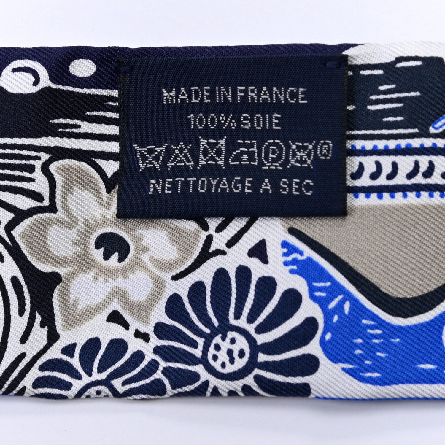 Hermes Silk Bingata Twilly Marine Tabac White 4 of 4