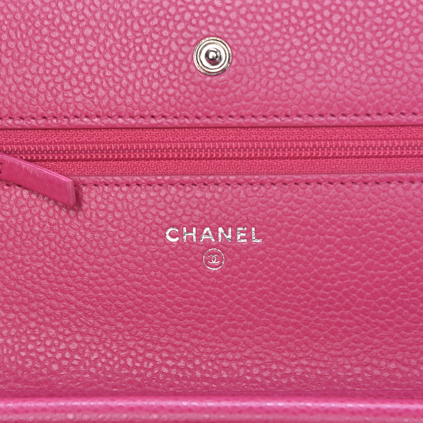 Caviar Quilted Wallet on Chain WOC Pink