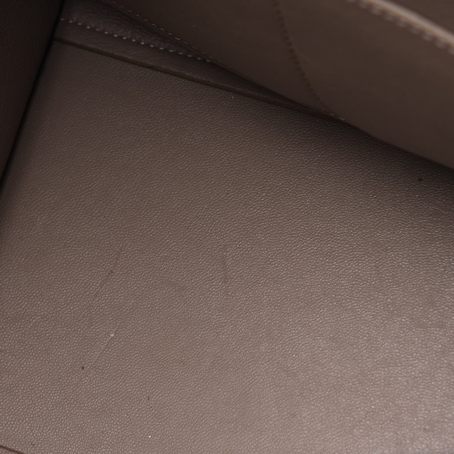 Drummed Calfskin Suede Small Trapeze Dune