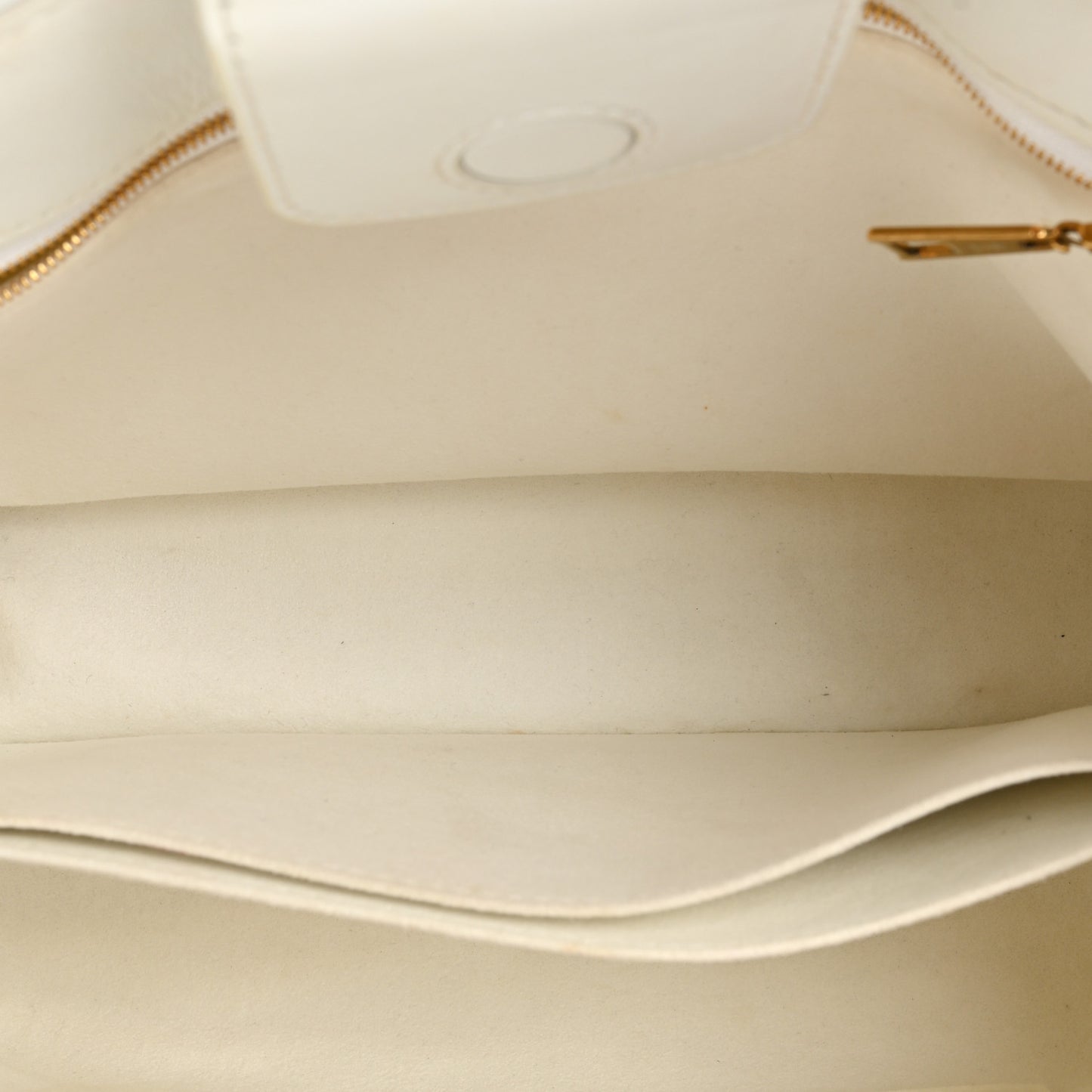 Calfskin New Wave Chain Tote Snow