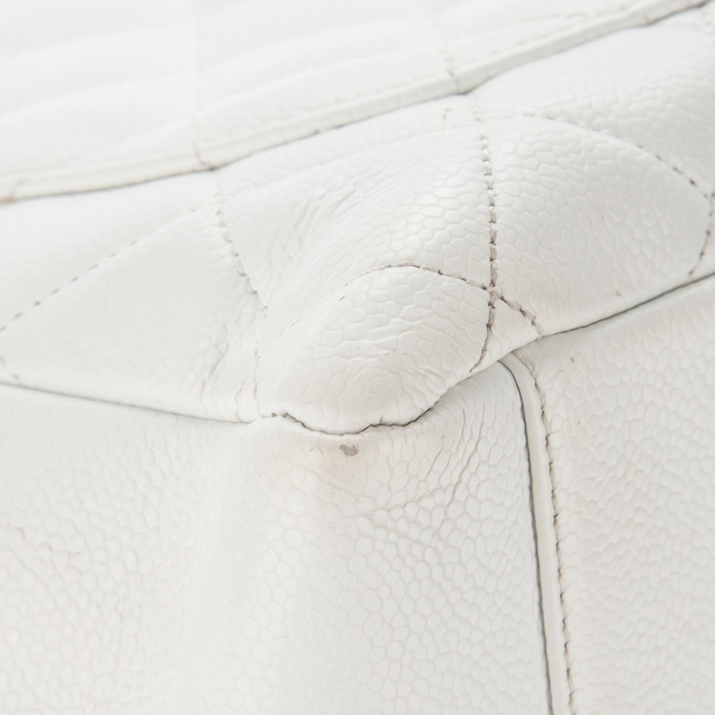 Caviar Quilted Grand Shopping Tote GST White