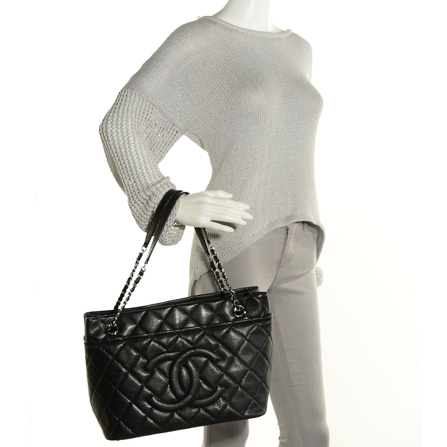 Caviar CC Timeless Soft Tote Black