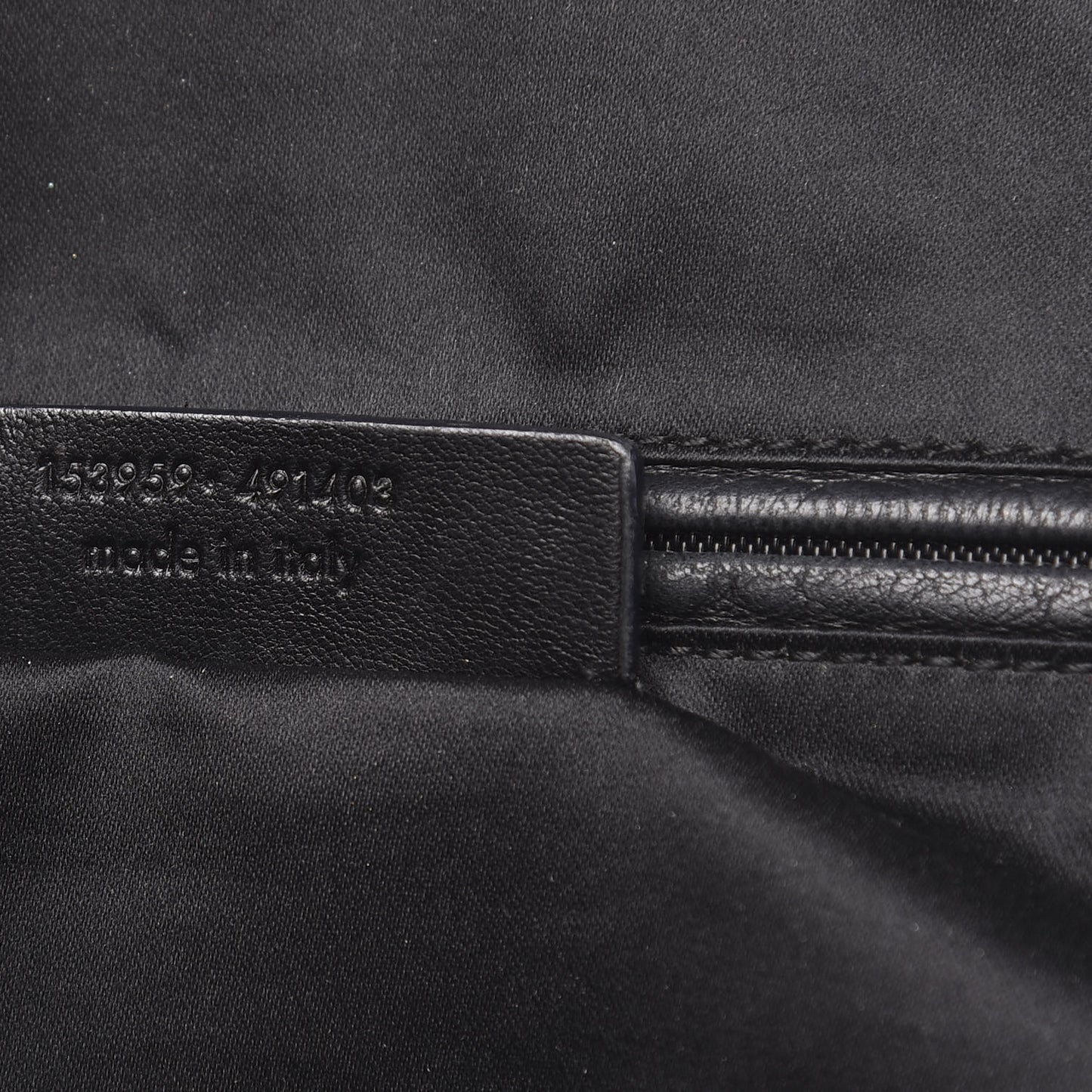 Calfskin Oversized Muse Black