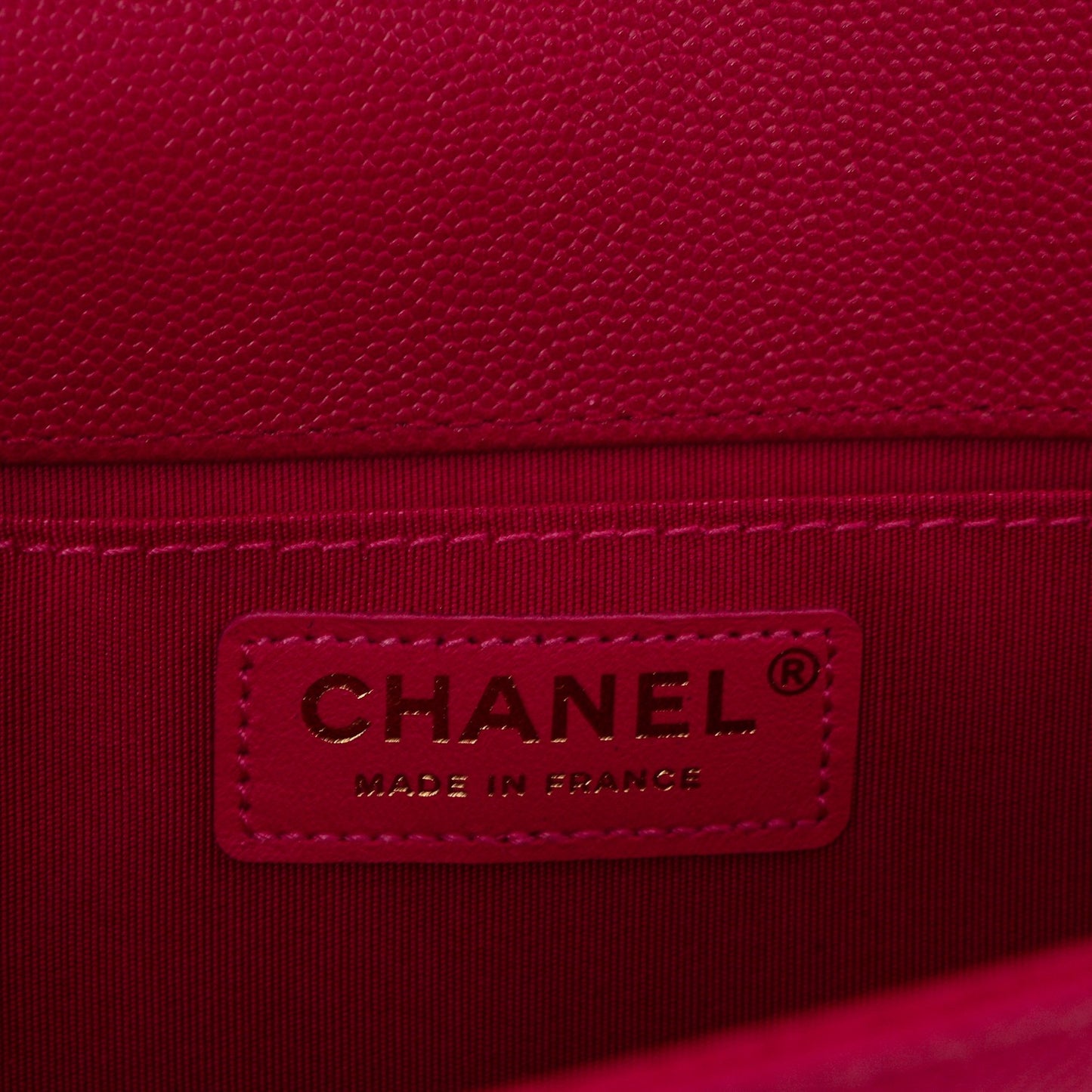 Caviar Quilted Medium Boy Flap Fuchsia