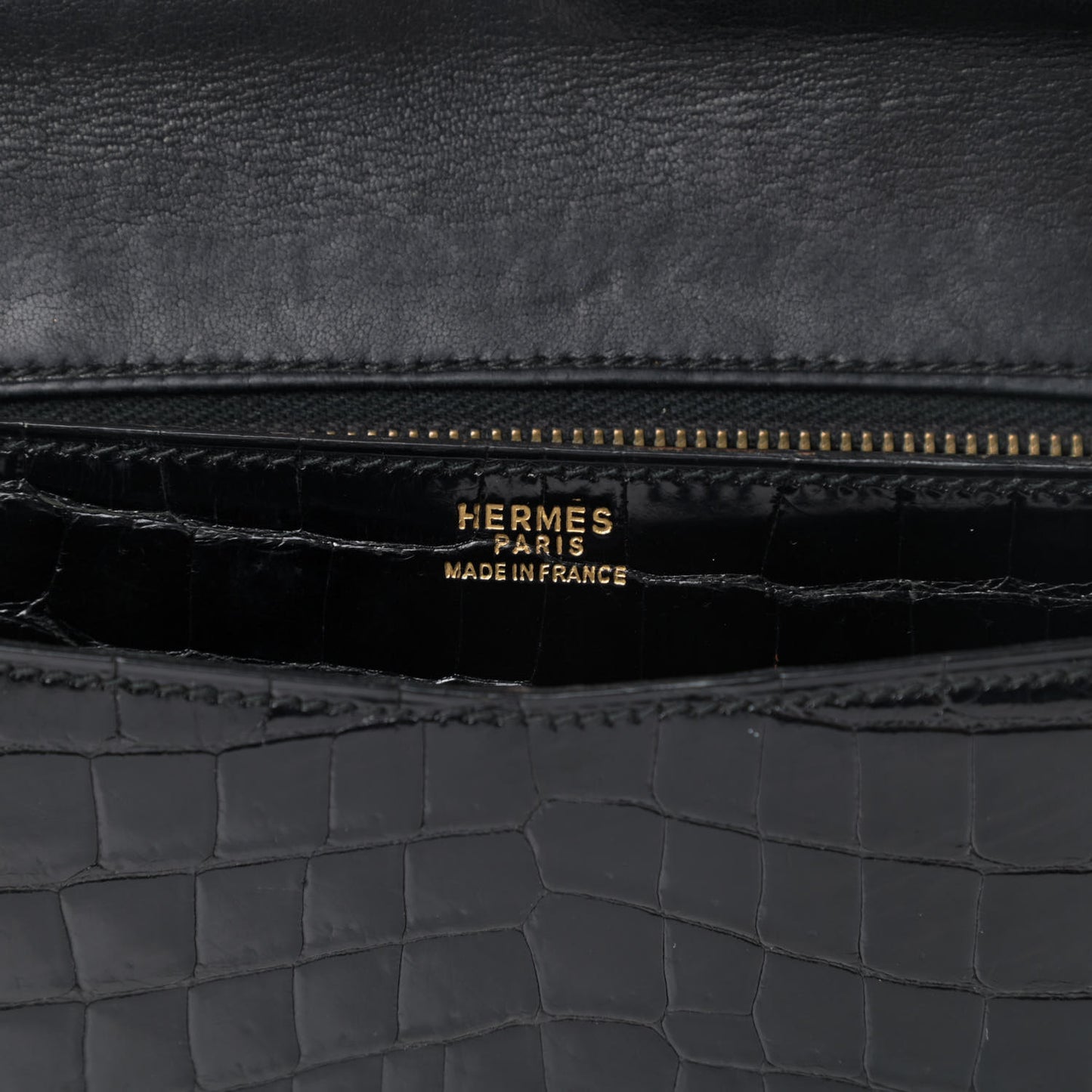 Shiny Porosus Crocodile Lydie Clutch Black
