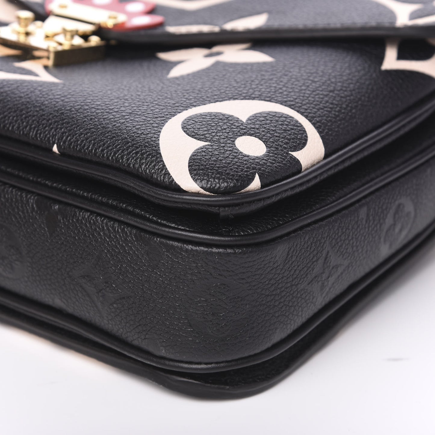Empreinte Monogram Giant Crafty Pochette Metis Black Creme